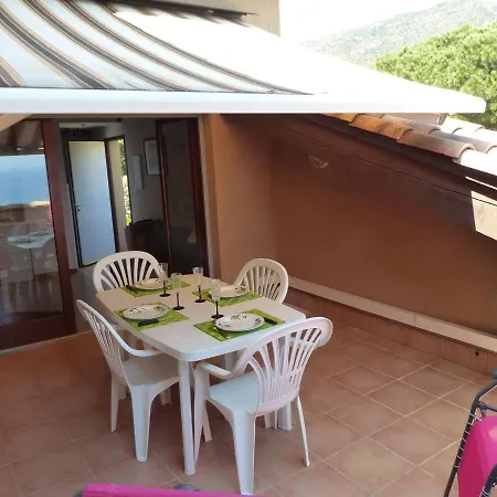 T1 Mezzanine Climatise Avec Terrasse Et Parking - St Clair, Lavandou - Fr-1-308-80 Apartment